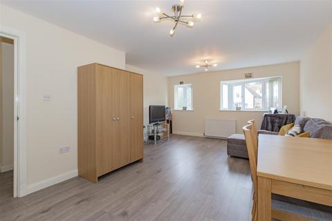 1 bedroom flat for sale, Gardner Court, Crayford Way, Crayford, Kent