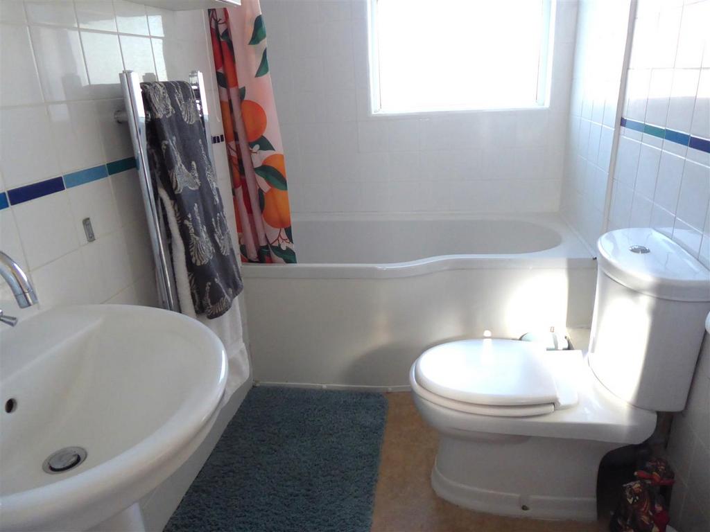 Bathroom.JPG