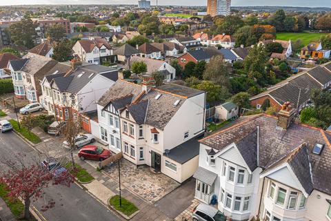 5 bedroom semi-detached house for sale, Edith Road, Southend-on-sea, SS2