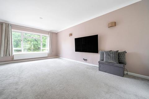 4 bedroom detached house to rent, Iberian Way, Camberley, Surrey, GU15