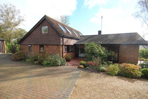 6a High Park Road, Broadstone, BH18 9DE