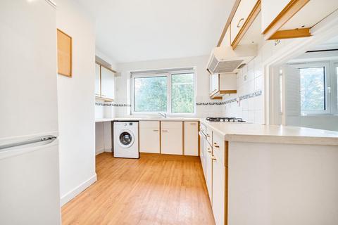 Flat 15, Cameron Court Princes Way, London, SW19 6QY