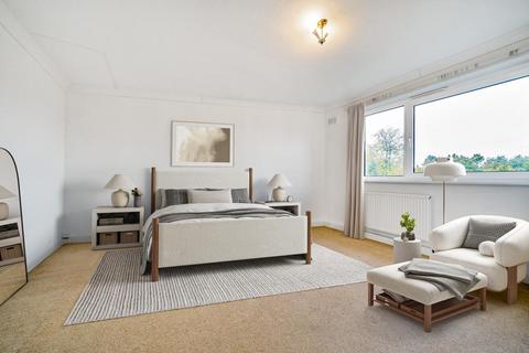 Flat 15, Cameron Court Princes Way, London, SW19 6QY