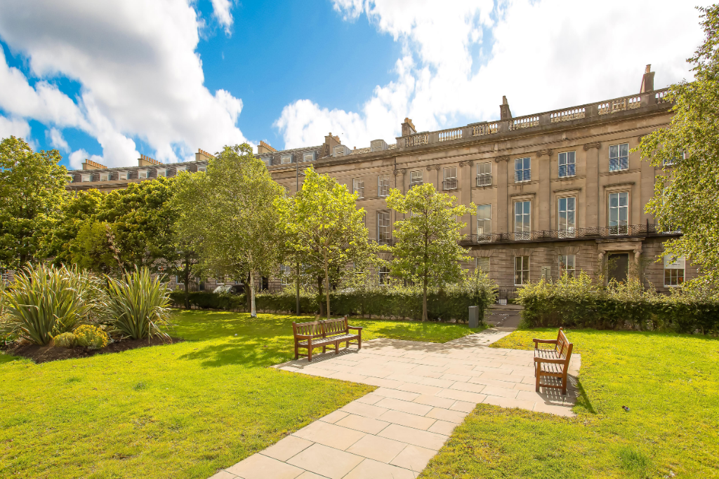 Atholl Crescent Gardens