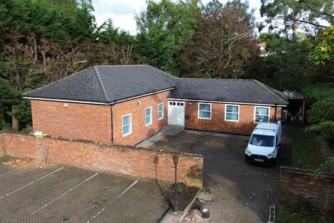 Office to rent, Pinner HA5