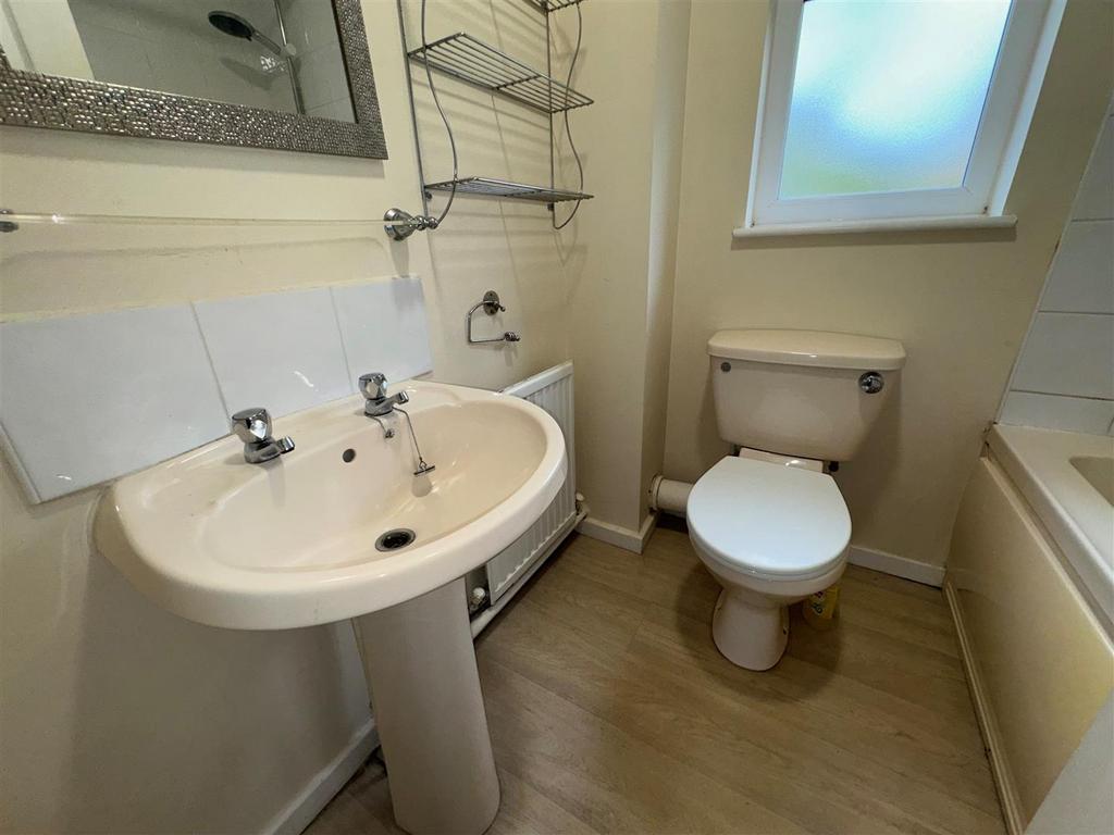 Holywell bath1.jpg