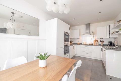 25 Boundary Drive, Wexham, Slough, SL2 4FQ