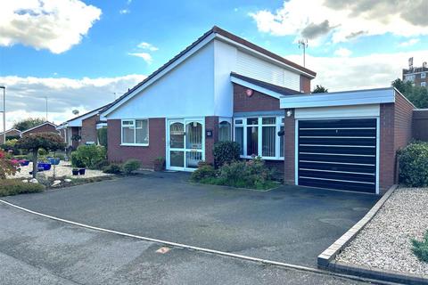 3 bedroom detached bungalow for sale, Chantry Drive, Halesowen