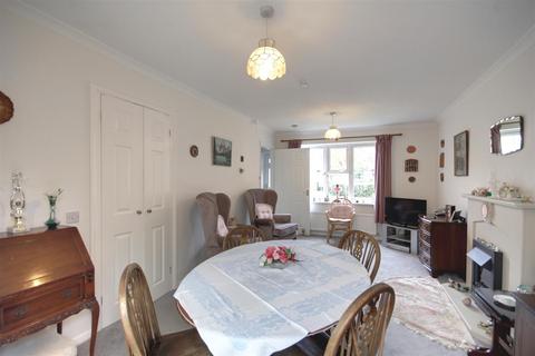 2 bedroom end of terrace house for sale, Harvest Court, St. Ives