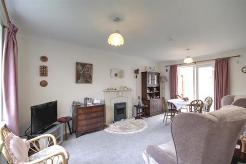 2 bedroom end of terrace house for sale, Harvest Court, St. Ives, PE27