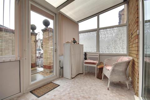 2 bedroom end of terrace house for sale, Harvest Court, St. Ives, PE27