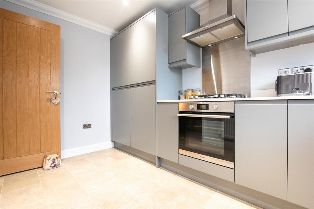 Milner Road, Finedon, Wellingborough 3 bed townhouse for sale £274,995