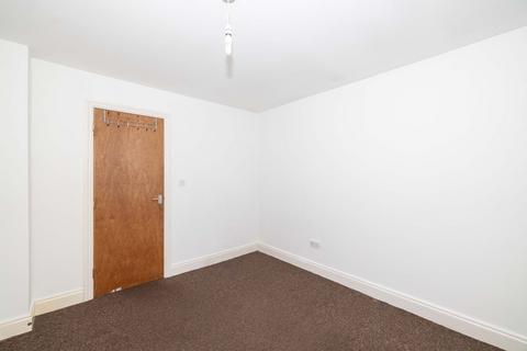 2 bedroom flat to rent, 52 Godwin Road, Cliftonville, CT9