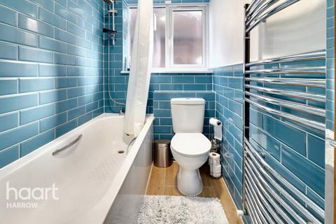 24 Summit Close, Edgware, HA8 6EJ