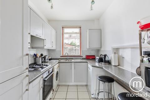 3 bedroom semi-detached house for sale, Hall Lane, London NW4