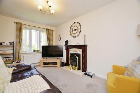 13 Rosemount Drive, Scunthorpe, DN16 2RJ
