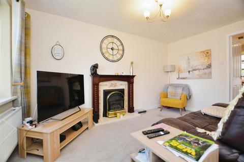 13 Rosemount Drive, Scunthorpe, DN16 2RJ