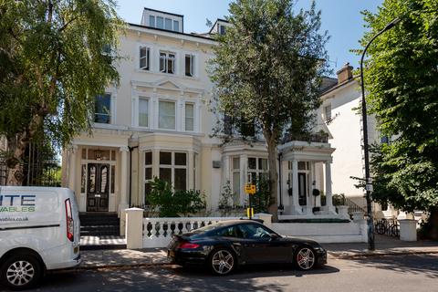 undefined, Belsize Park Gardens, London, NW3