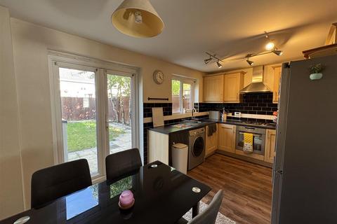 3 bedroom end of terrace house for sale, The Beck, Dudley