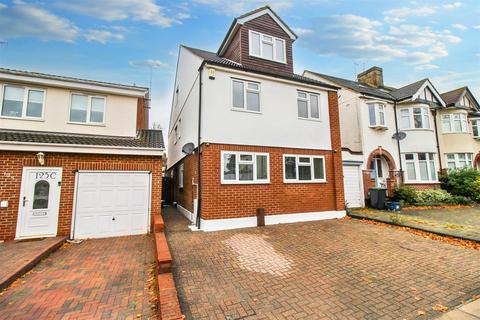 4 bedroom detached house for sale, Kingswood Chase, Leigh-On-Sea