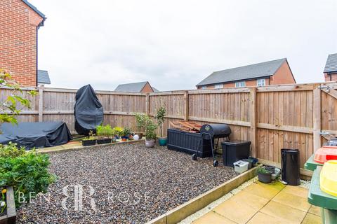 3 bedroom semi-detached house for sale, Beaminster Avenue, Preston PR4