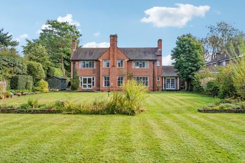 5 bedroom detached house for sale, Woodside Avenue, Beaconsfield, HP9