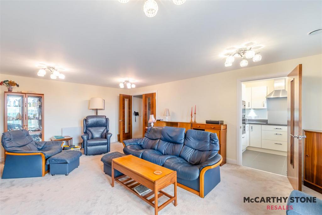 8622741-interior06.jpg