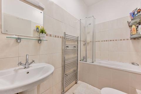 2 bedroom flat to rent, Battersea Park, Battersea, London, SW11