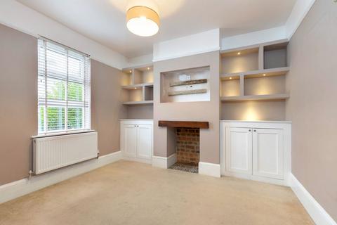 16 Alstone Croft, Cheltenham, GL51 8HA