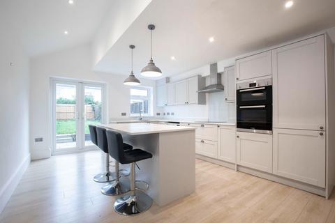 16 Alstone Croft, Cheltenham, GL51 8HA