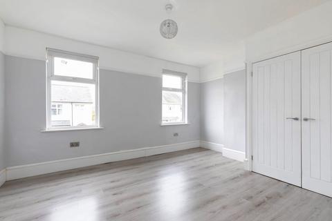 16 Alstone Croft, Cheltenham, GL51 8HA
