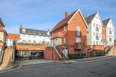 2 bedroom apartment for sale, Hart Street, Brentwood