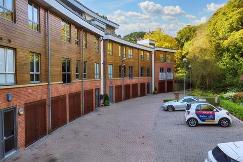 2 bedroom apartment for sale, The Lawns, Moss Drive, Bramcote, Nottingham