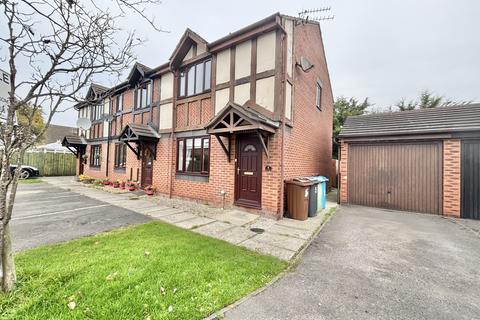 3 bedroom end of terrace house for sale, Chaffinch Court, Herons Reach FY3