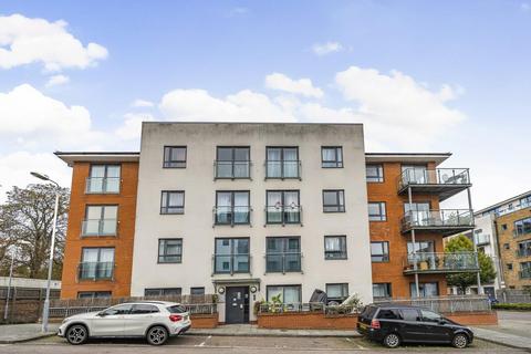 1 bedroom flat for sale, Oakwood Close, Hither Green