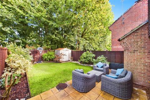 6 Bromelia Close, Bramley, Tadley, RG26 5QQ