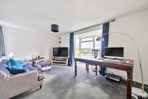 2 bedroom flat for sale, Lancaster Road, London