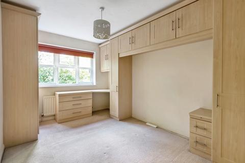 2 bedroom apartment to rent, Brackley Road Beckenham BR3