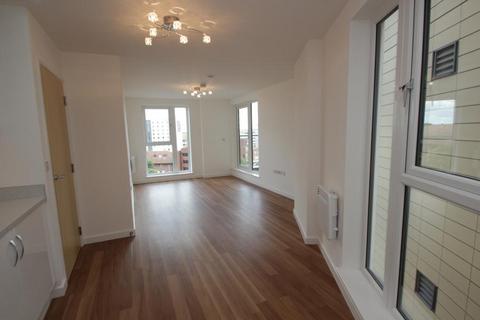 2 bedroom apartment to rent, Guildford Road, Woking GU22