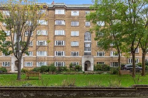 3 bedroom flat for sale, Streatham High Road, London, SW16