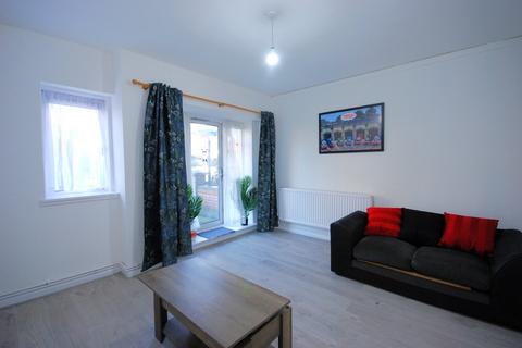 2 bedroom flat for sale, Elsinore House, Camberwell SE5