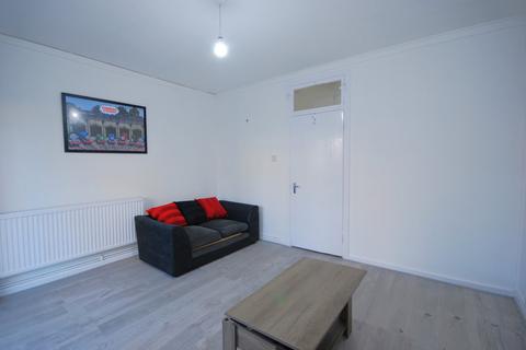 2 bedroom flat for sale, Elsinore House, Camberwell SE5