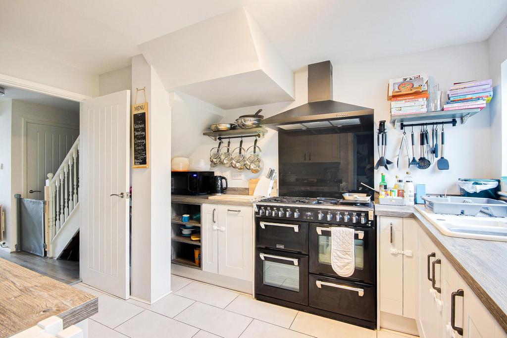 Abbotswood Road, Brockworth... 3 bed semidetached house for sale £