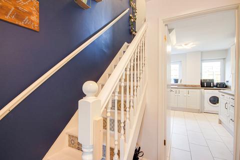 68 Abbotswood Road, Brockworth, Gloucester, GL3 4NZ