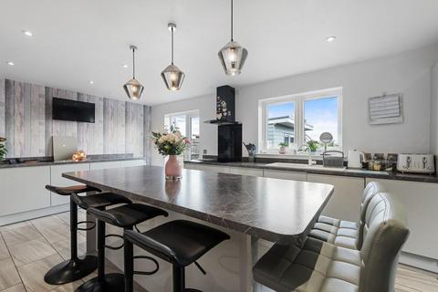 4 bedroom detached house for sale, Leverington Common, Leverington, Wisbech, Cambridgeshire, PE13 5BP