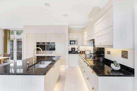 2 Coach House Mews North Road, Leigh Woods, Bristol, BS8 3PL