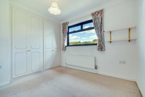 17 Henniker Gate, Chelmsford, CM2 6QH