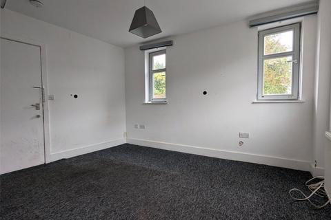 Studio to rent, Clayponds Lane, Brentford, TW8