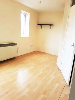 1 bedroom flat to rent, Lewes Close, Grays RM17