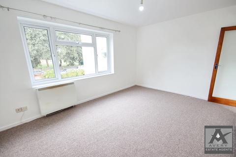 2 bedroom flat to rent, Wingard Court, BS23